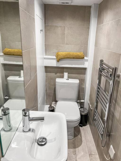 Cosy 1-Bdr W/ Free Parking In Central Reading Exterior foto